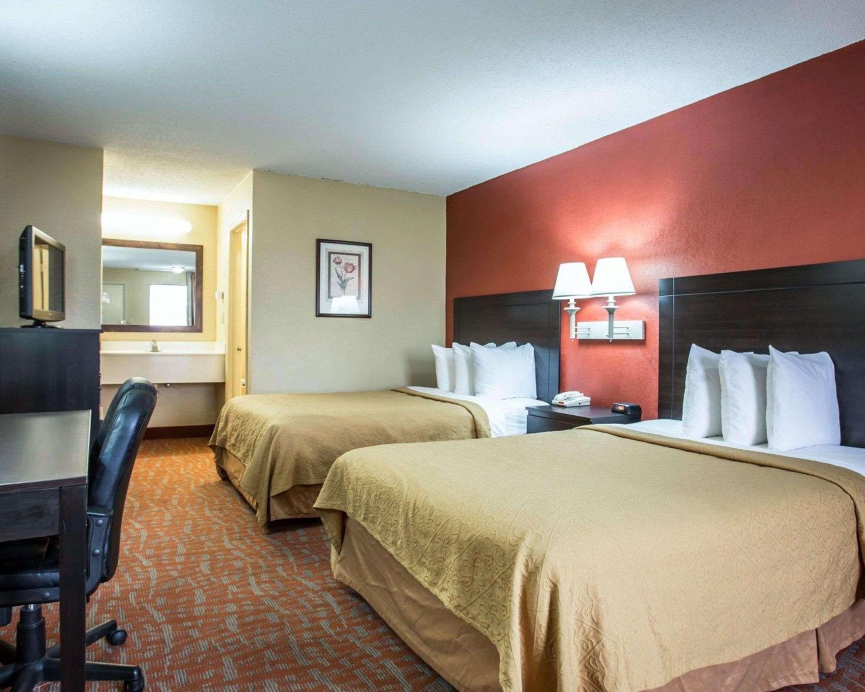 Quality Inn & Suites Monroe Extérieur photo